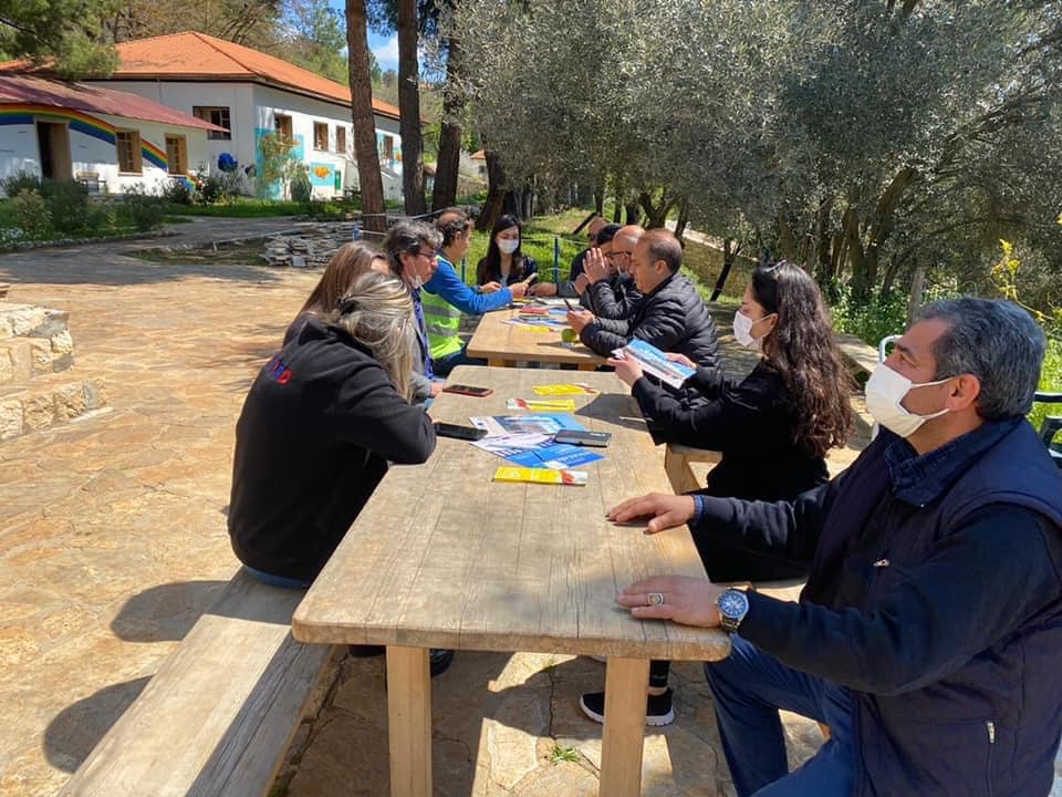 YARDIM ET MUTLU OL DERNEĞİ